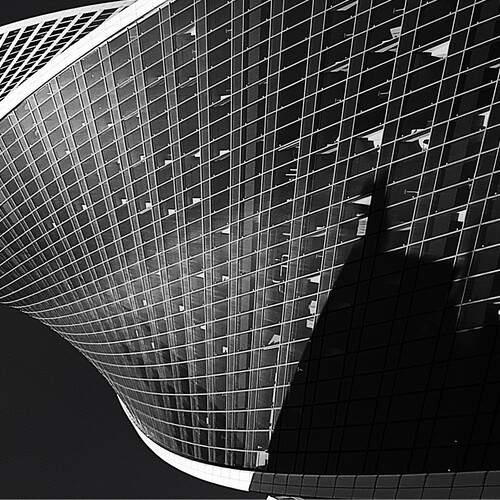 триединство теней