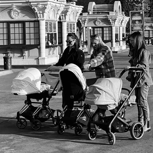 Мама - это тоже работа