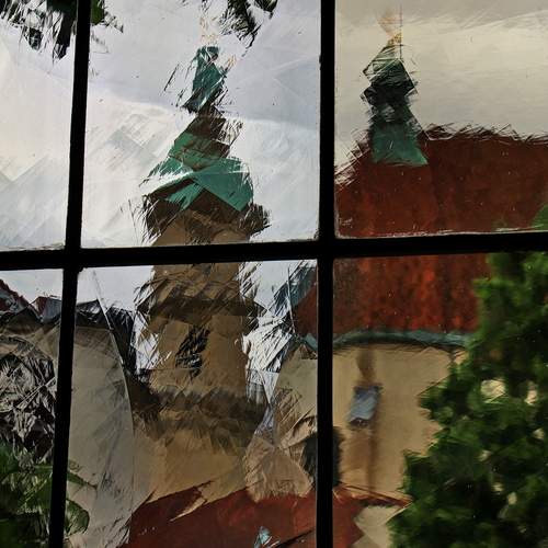 Graz, Austria, сквозь старинное стекло.