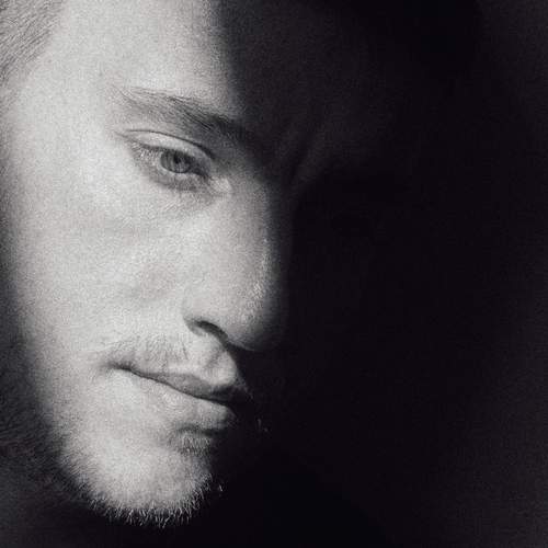 Photo #13576590