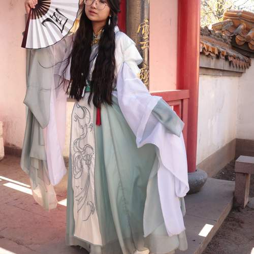 Photo #13592779