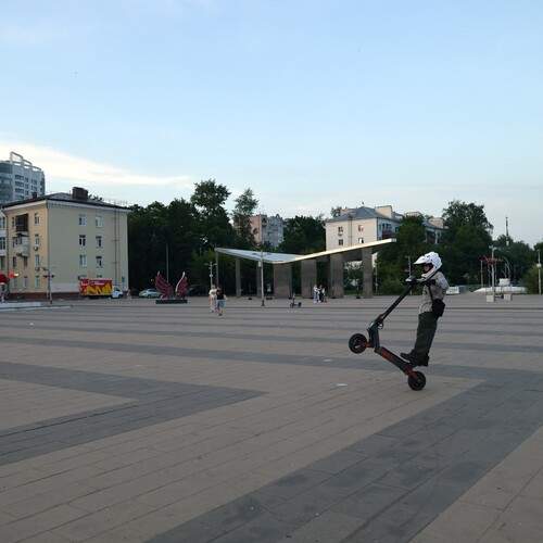Photo #13685175