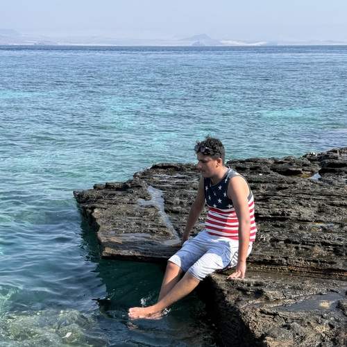 Photo #13690109