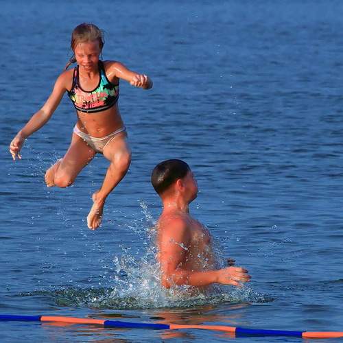 Photo #13695413