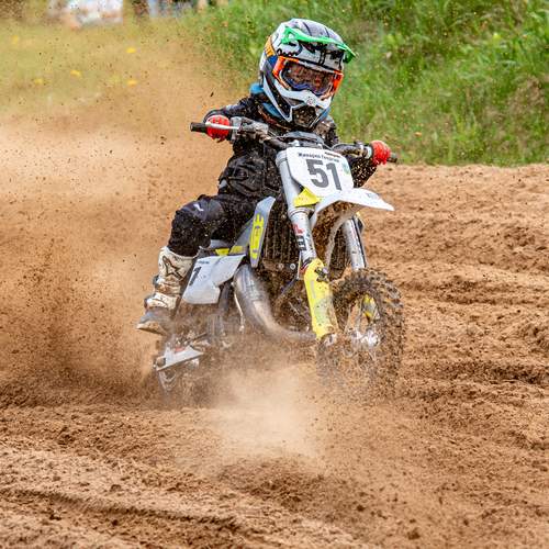 Photo #13698324