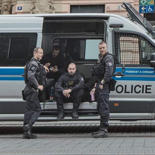 Моя полиция меня бережёт