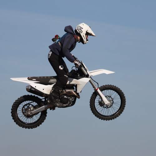 Photo #13707369