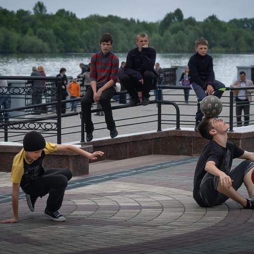 Брейк-дэнс на набережной Сожа