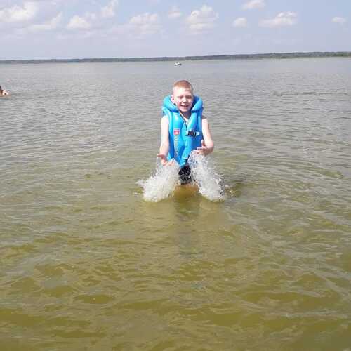 Photo #13715190