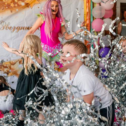 Photo #13725458