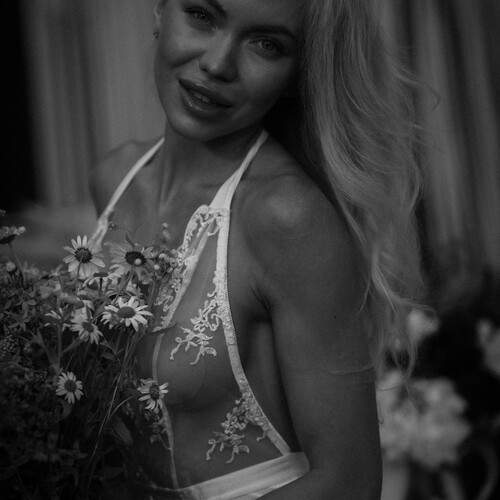 Photo #13729441