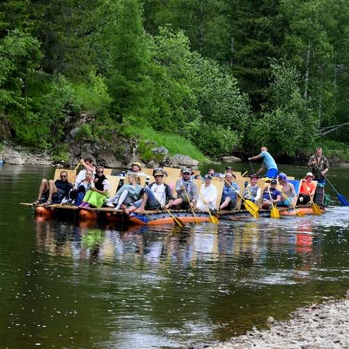 Photo #13737805