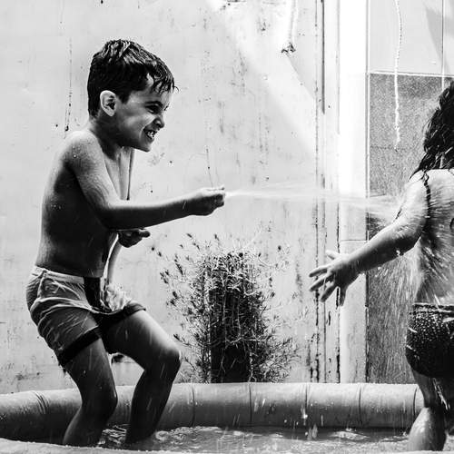 Between a drop and a laugh