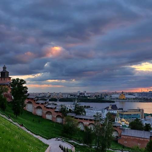 Облака над городом