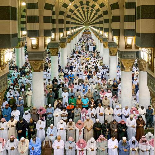 Serenity in the Prophet\'s Mosque.