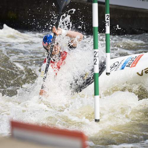 Photo #13757736