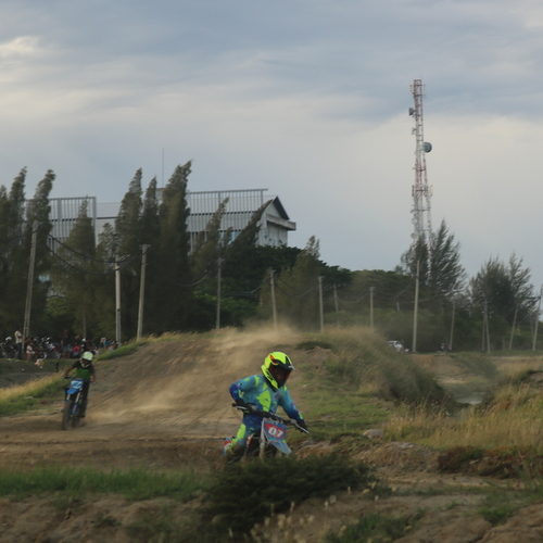 Photo #13768254