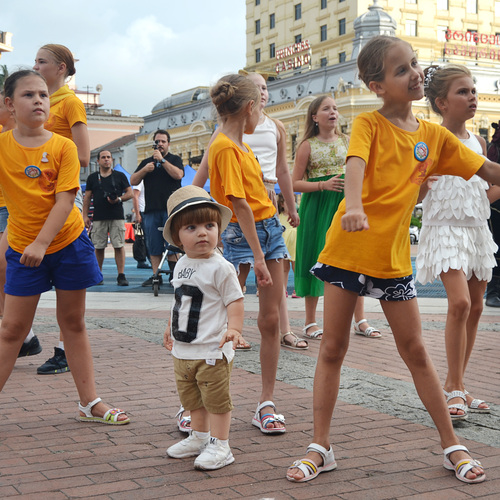 Photo #13775175