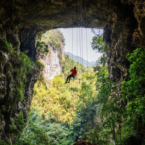 Kong Sinkhole
