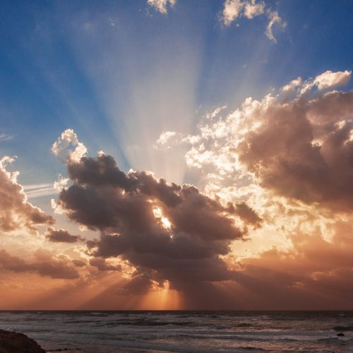 Clouds and rays / Облака и лучи