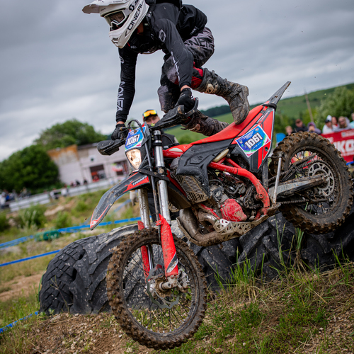 Photo #13793080