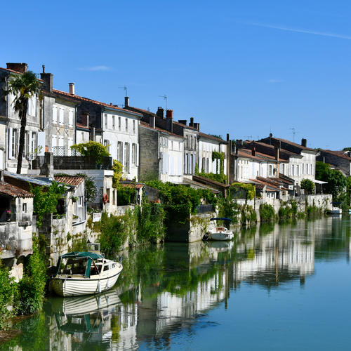 The village of Saint-Savinien-sur-Charente