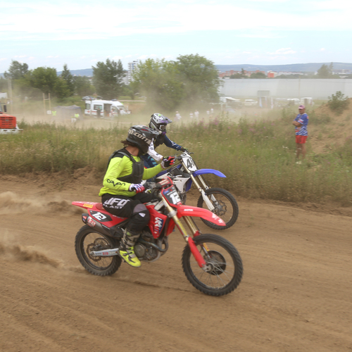 Photo #13834210