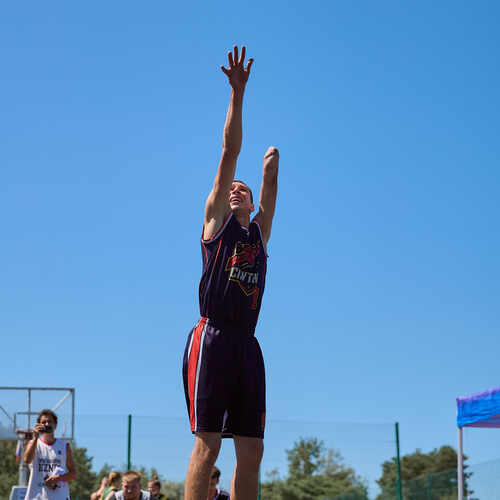 Photo #13875415