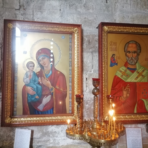 Треручница и Николай Чудотворец.