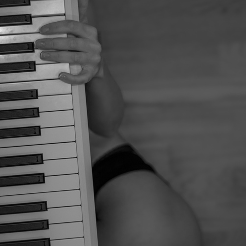Photo #13933579