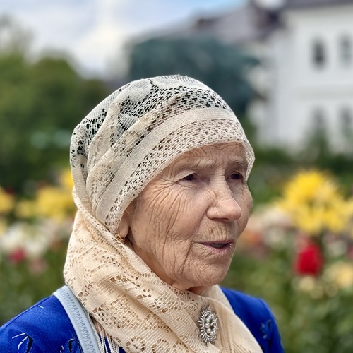 Восемьдесят пять.