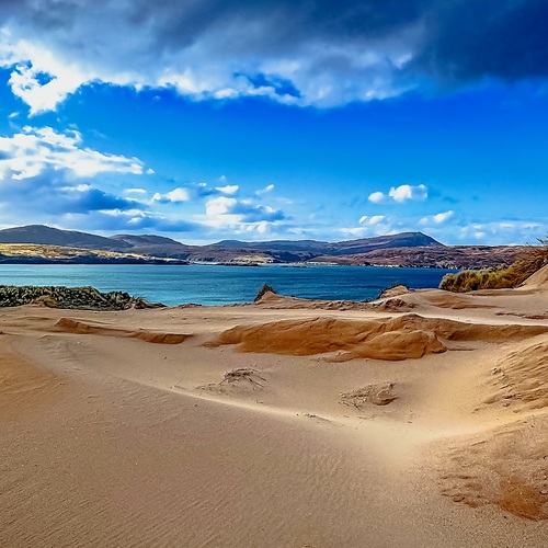 Wind in the dunes