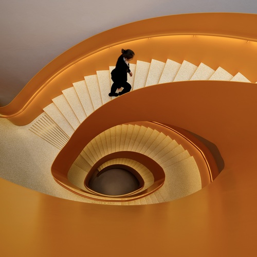 Orange ascent