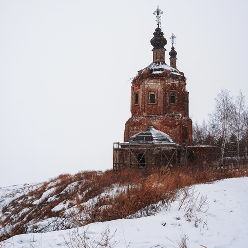 Церковь в Шуране
