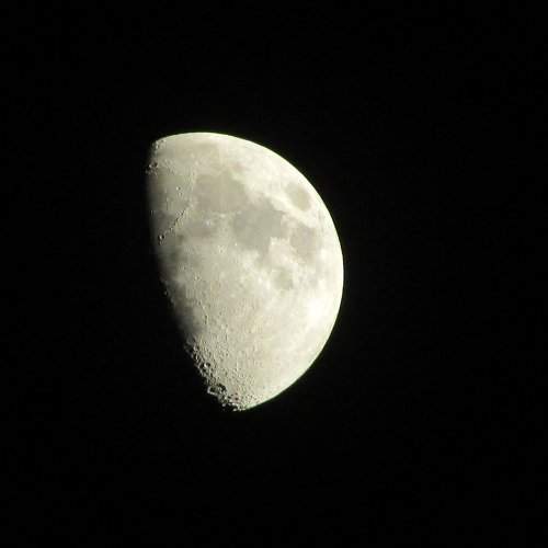 Lonely  moon