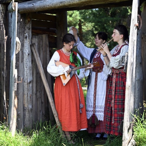 Photo #14069730