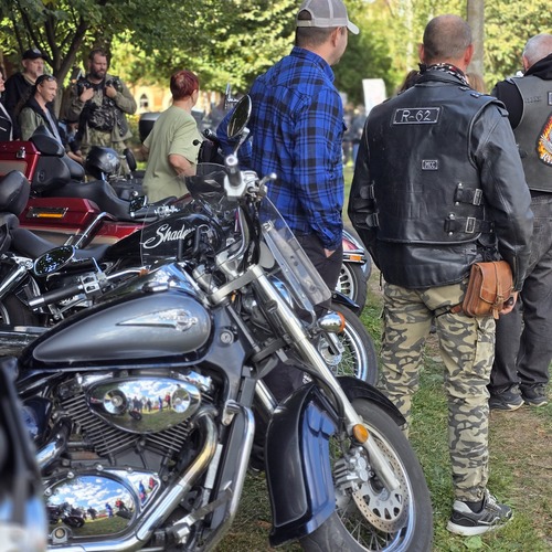 Photo #14072779