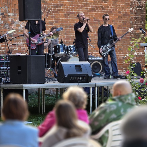 Photo #14072780