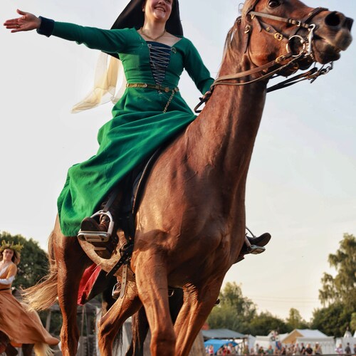 Photo #14074777
