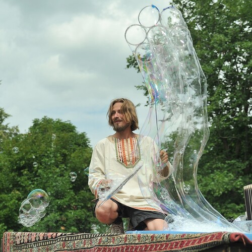 Photo #14085456