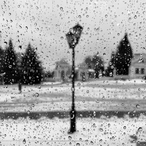 Дождь. Улица. Фонарь.