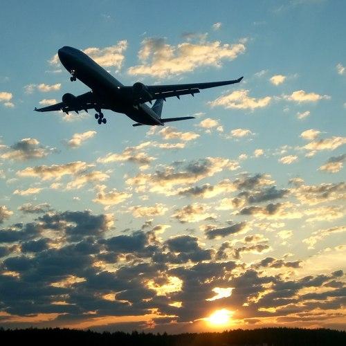 Самолет.