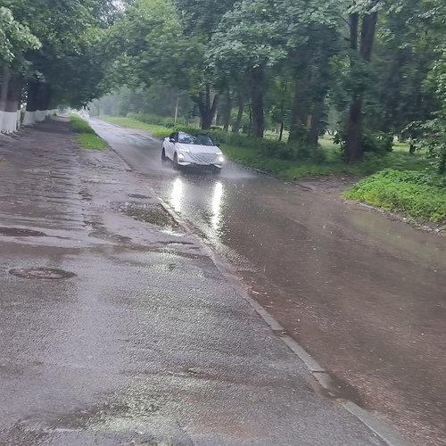 Дождик, дождик,до-жжж-дик...