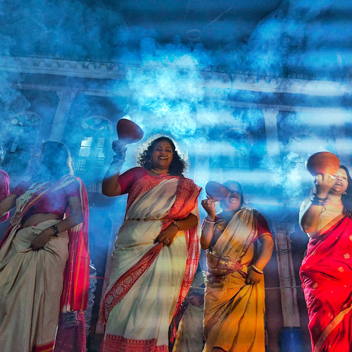 The rhythms of dhunuchi