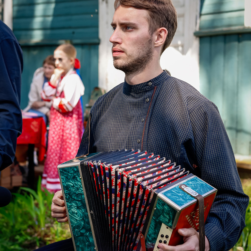 Photo #14150179