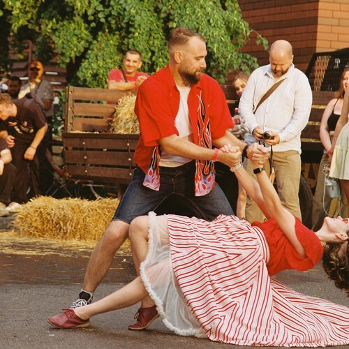 Photo #14163111