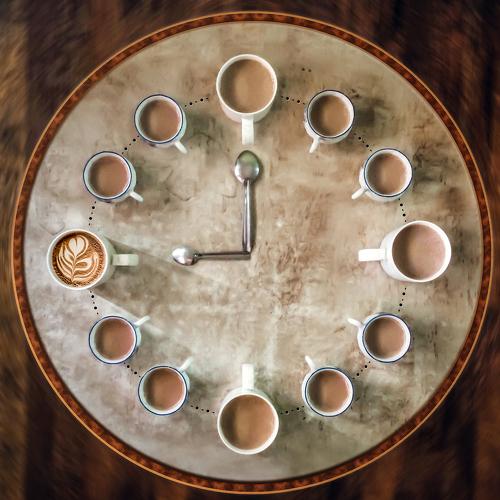 COFFEE O'CLOCK