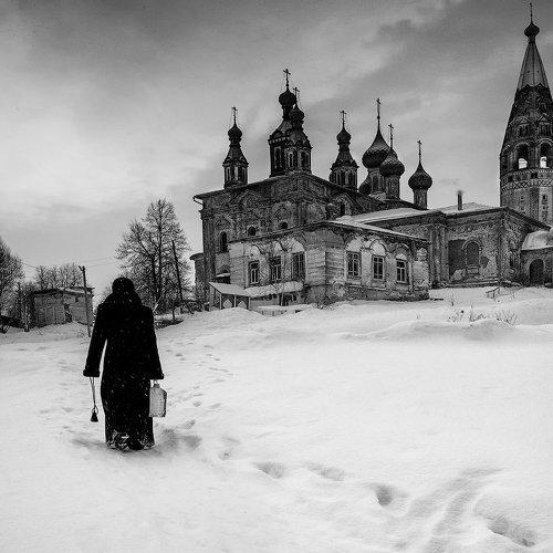 За водой