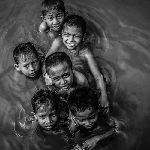 WORLD'S CHILDREN