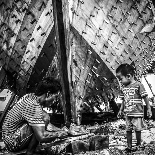 BOAT MAKER
